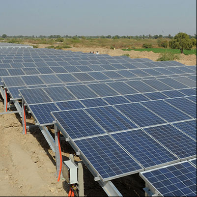 Rows of solar s (Getty Images)